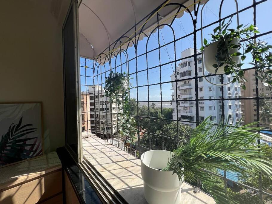 Mon Desire 5, Perry Cross Rd, Bandra West By Connekt Homes Mumbai Exterior photo
